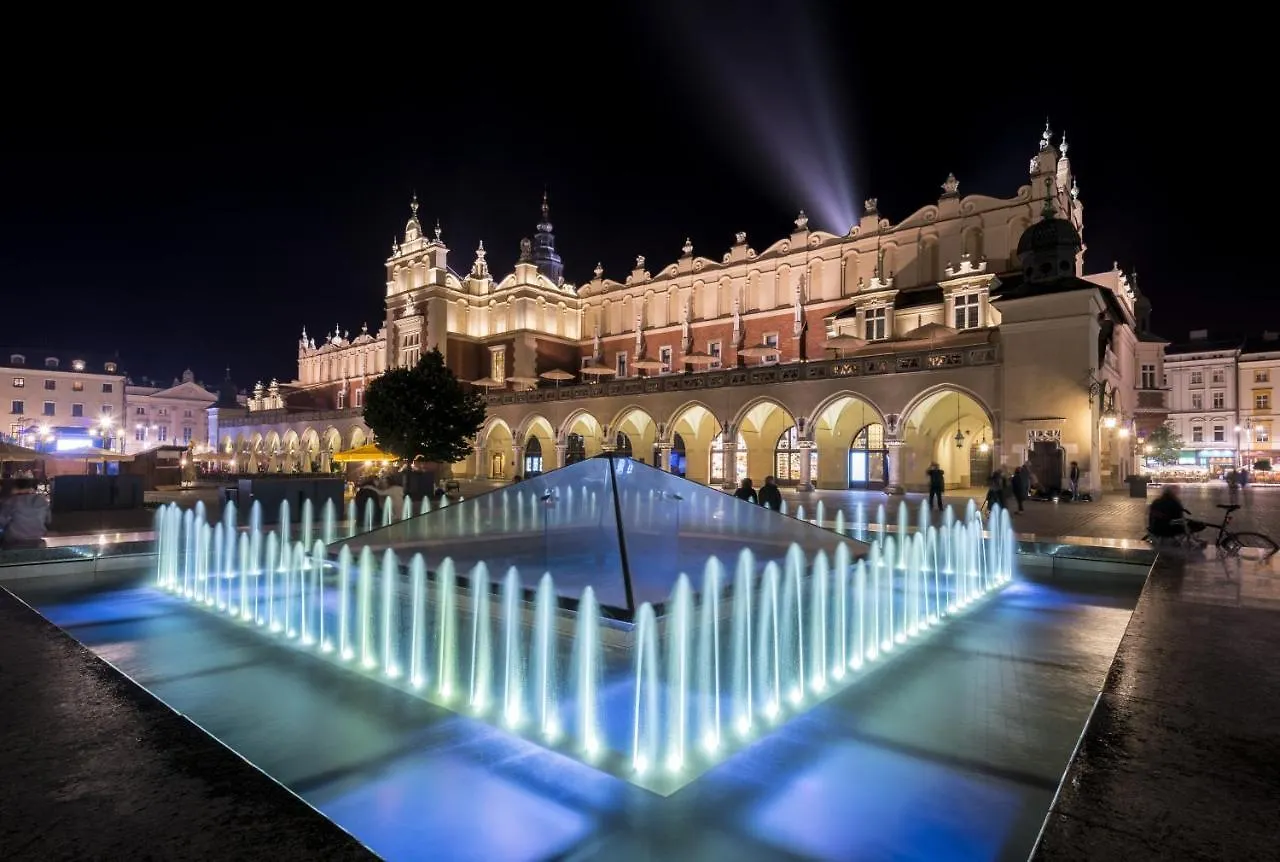 Golden Queen Apartments Jewish District Krakow Poland